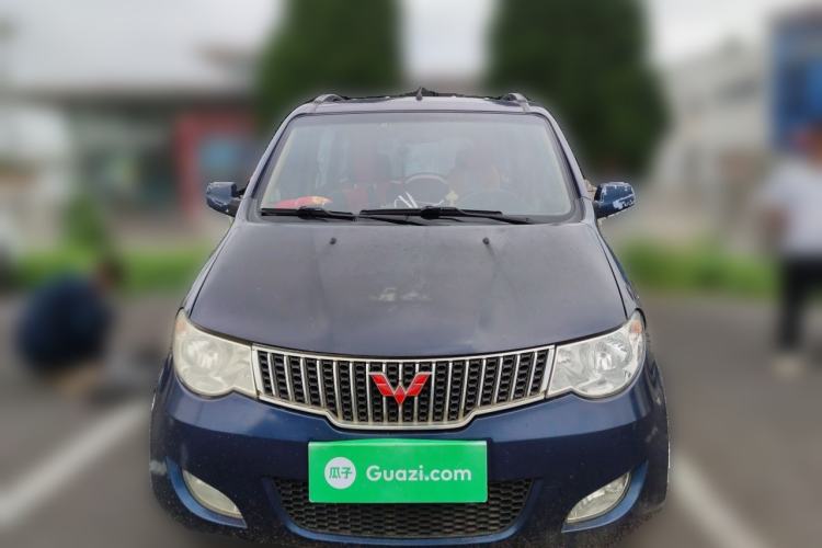 Used Wuling Hongguang 2013 1.5L Luxury Model Front
