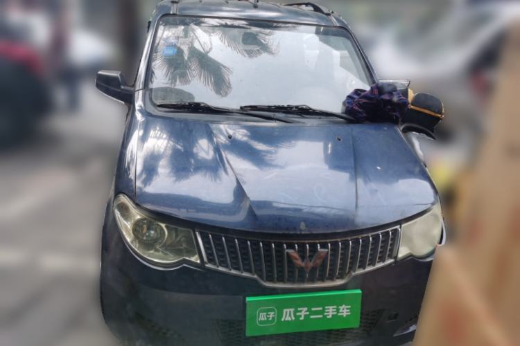 Used Wuling Hongguang 2013 1.2L S Comfort Model China IV Standard Front