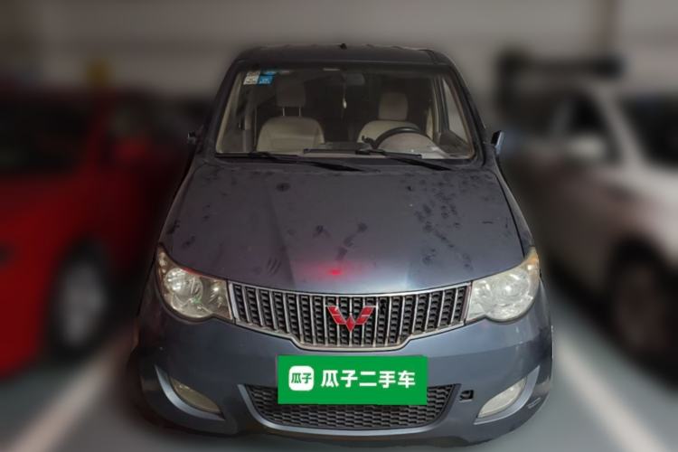 Used Wuling Hongguang 2013 1.5L Standard Version Front