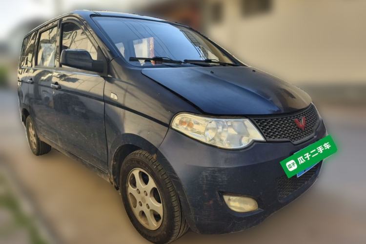 Used Wuling Hongguang 2013 1.5L Standard Version Front Right 45 Deg