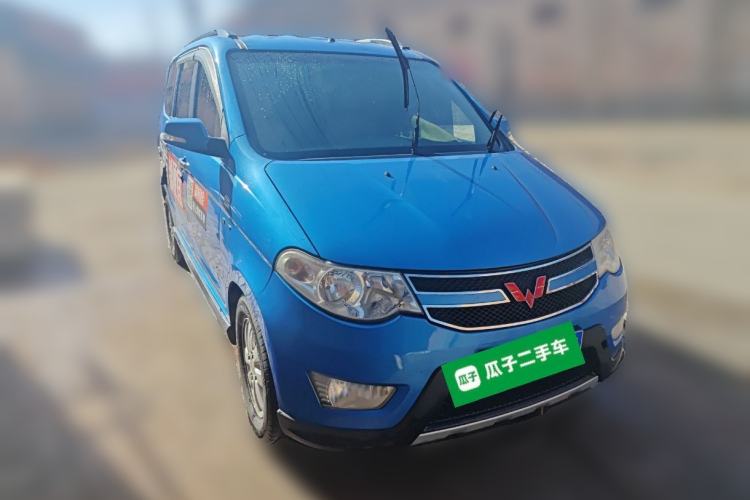 Used Wuling Hongguang 2013 1.5L S Luxury Model Front Right 45 Deg