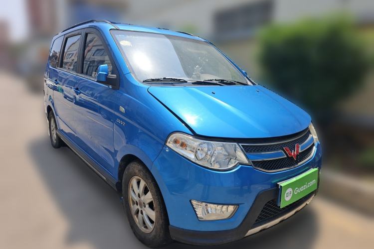 Used Wuling Hongguang 2013 1.5L S Comfort Model Front Right 45 Deg