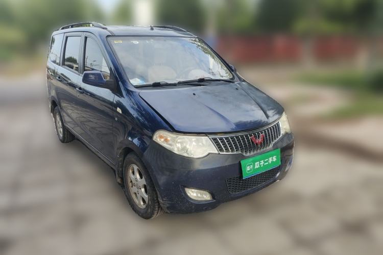 Used Wuling Hongguang 2013 1.5L Comfort Model Front Right 45 Deg