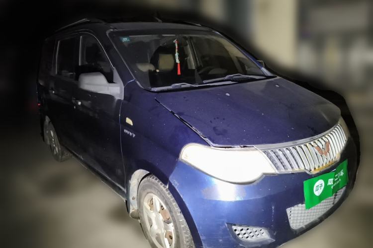 Used Wuling Hongguang 2013 1.5L Base Version Front Right 45 Deg