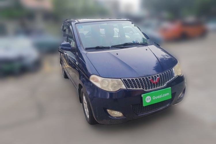 Used Wuling Hongguang 2013 1.5L S Luxury Model Front Right 45 Deg