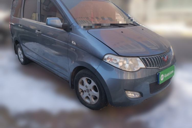 Used Wuling Hongguang 2013 1.5L Standard Version Front Right 45 Deg
