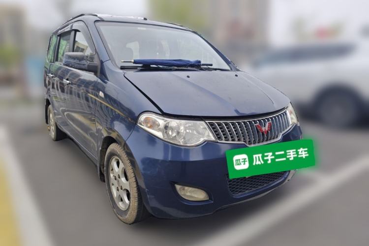 Used Wuling Hongguang 2013 1.5L Luxury Model Front Right 45 Deg