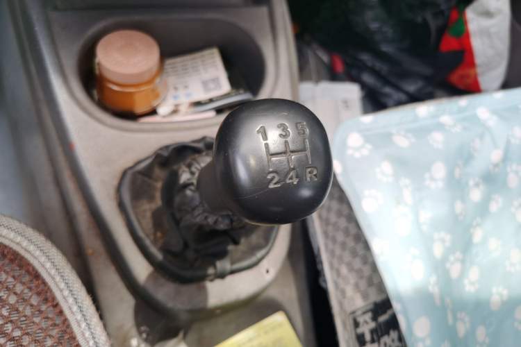 Used Wuling Hongguang 2013 1.2L S Comfort Model China IV Standard Gear Lever