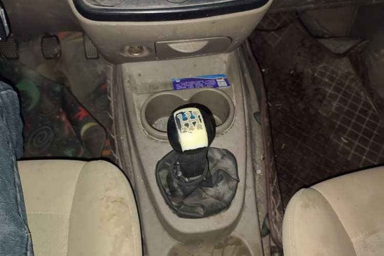 Used Wuling Hongguang 2013 1.5L Standard Version Gear Lever