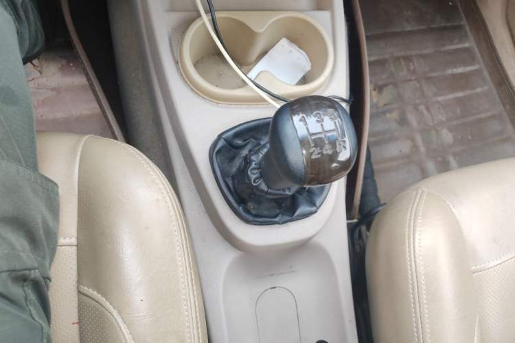 Used Wuling Hongguang 2013 1.5L S Luxury Model Gear Lever