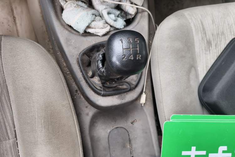 Used Wuling Hongguang 2013 1.5L Base Version Gear Lever