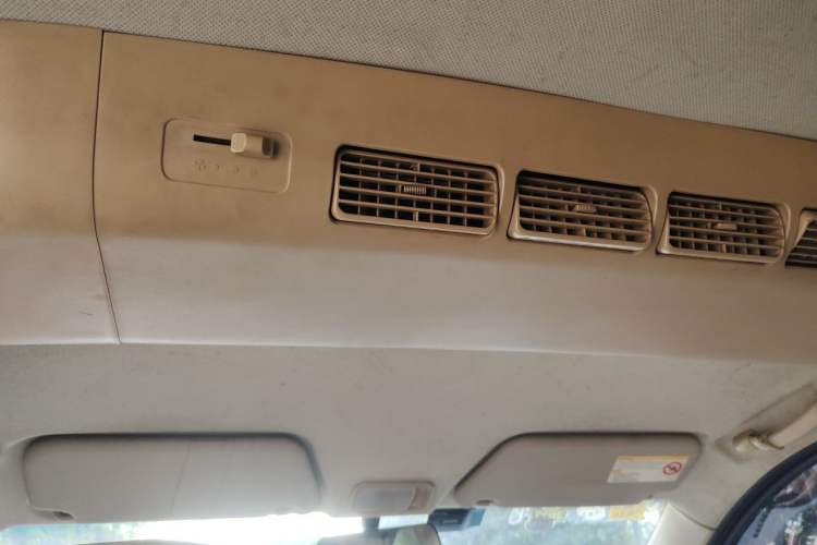 Used Wuling Hongguang 2013 1.5L Comfort Model Headliner