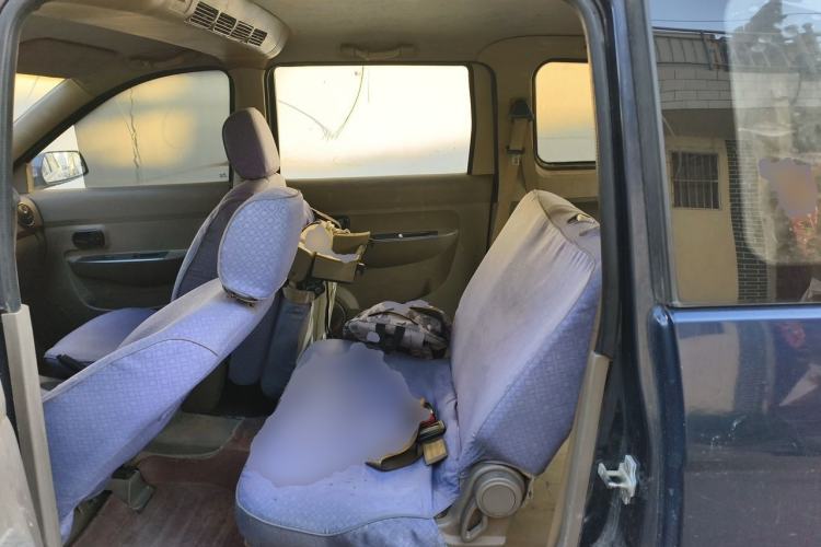 Used Wuling Hongguang 2013 1.5L Standard Version Left Rear Seat