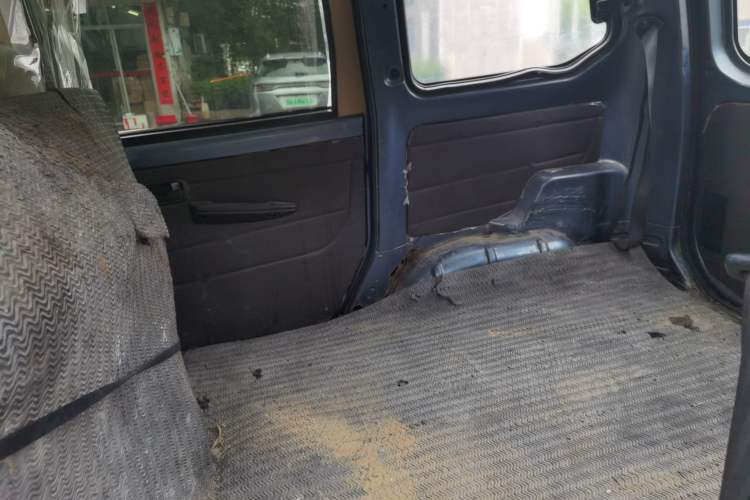 Used Wuling Hongguang 2013 1.5L Base Version Left Rear Seat
