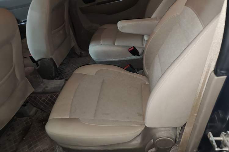 Used Wuling Hongguang 2013 1.5L Standard Version Left Rear Seat