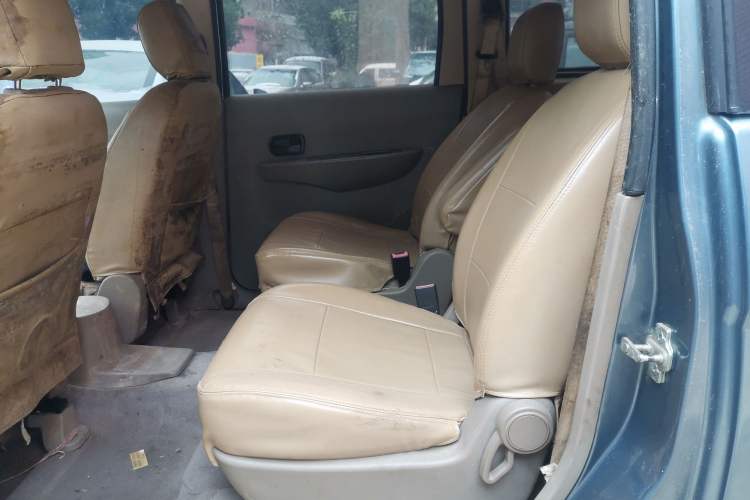 Used Wuling Hongguang 2013 1.5L Base Version Left Rear Seat