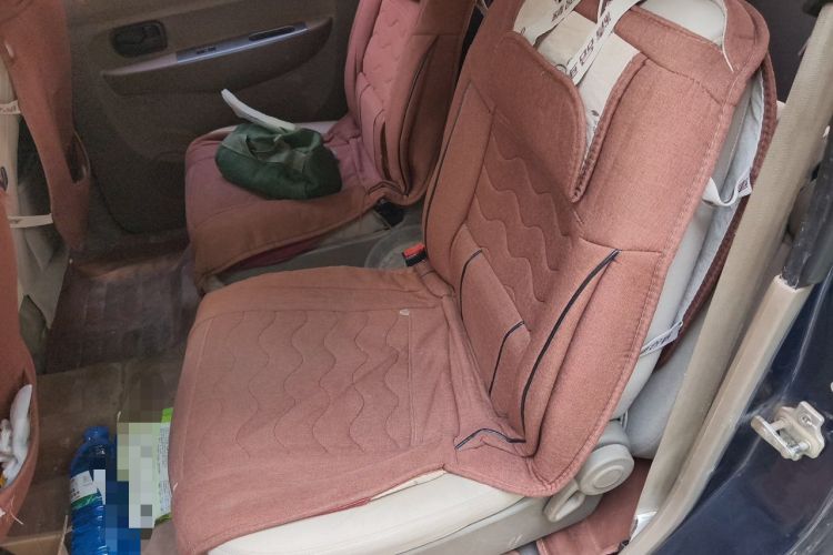 Used Wuling Hongguang 2013 1.5L Comfort Model Left Rear Seat