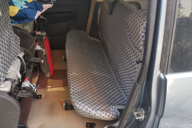Used Wuling Hongguang 2013 1.5L Standard Version Left Rear Seat
