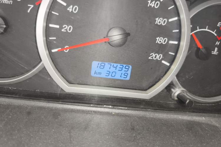 Used Wuling Hongguang 2013 1.5L Base Version Odometer Close Up