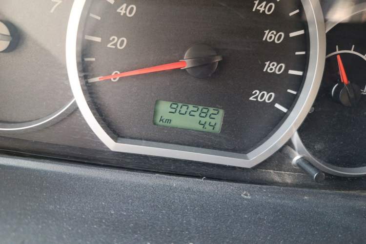 Used Wuling Hongguang 2013 1.5L Base Version Odometer Close Up