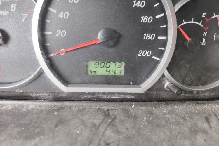 Used Wuling Hongguang 2013 1.5L Base Version Odometer Close Up