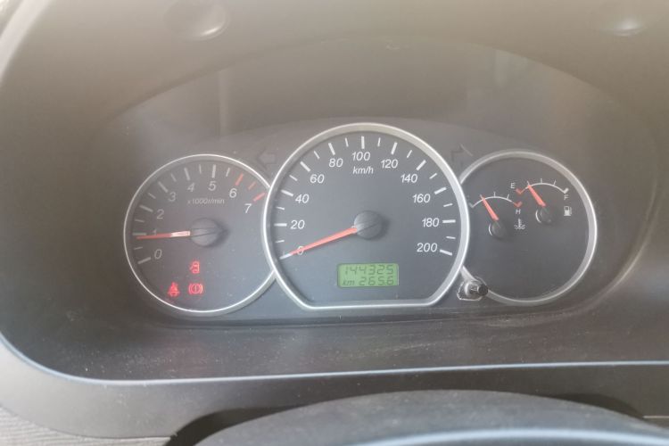 Used Wuling Hongguang 2013 1.5L Standard Version Odometer Close Up