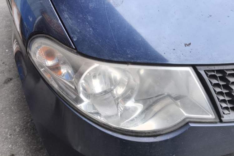 Used Wuling Hongguang 2013 1.2L S Comfort Model China IV Standard Right Front Headlight