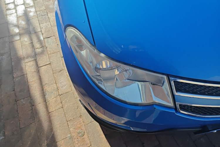 Used Wuling Hongguang 2013 1.5L S Luxury Model Right Front Headlight