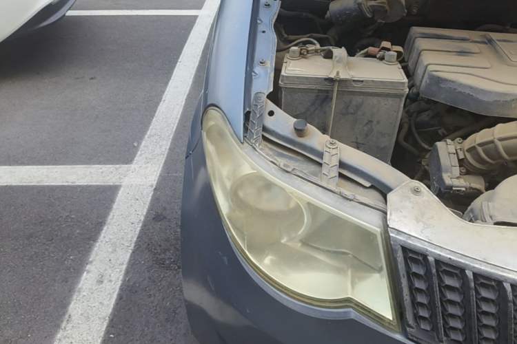 Used Wuling Hongguang 2013 1.5L Luxury Model Right Front Headlight