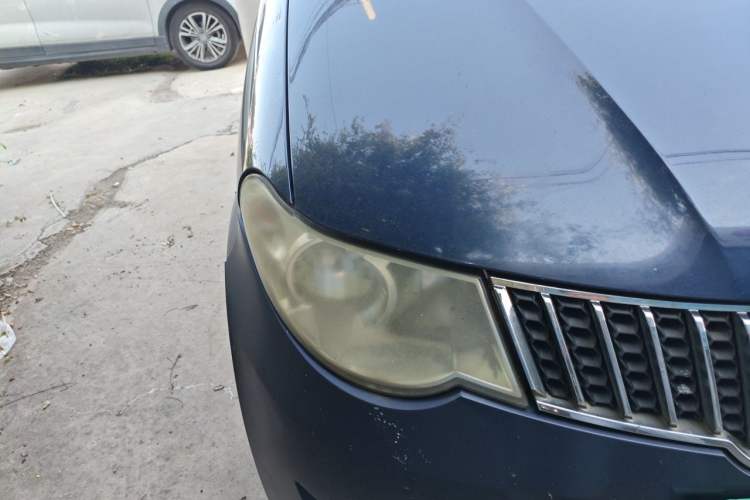 Used Wuling Hongguang 2013 1.5L Comfort Model Right Front Headlight