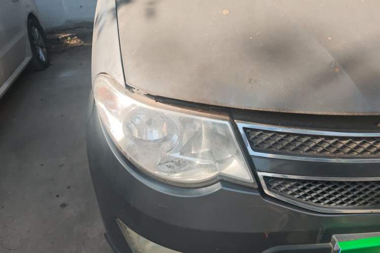 Used Wuling Hongguang 2013 1.5L S Comfort Model Right Front Headlight