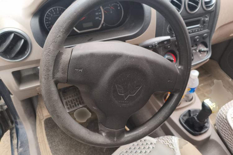 Used Wuling Hongguang 2013 1.5L Base Version Steering Wheel