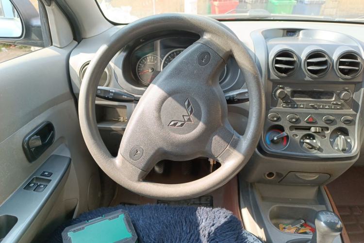 Used Wuling Hongguang 2013 1.5L Base Version Steering Wheel