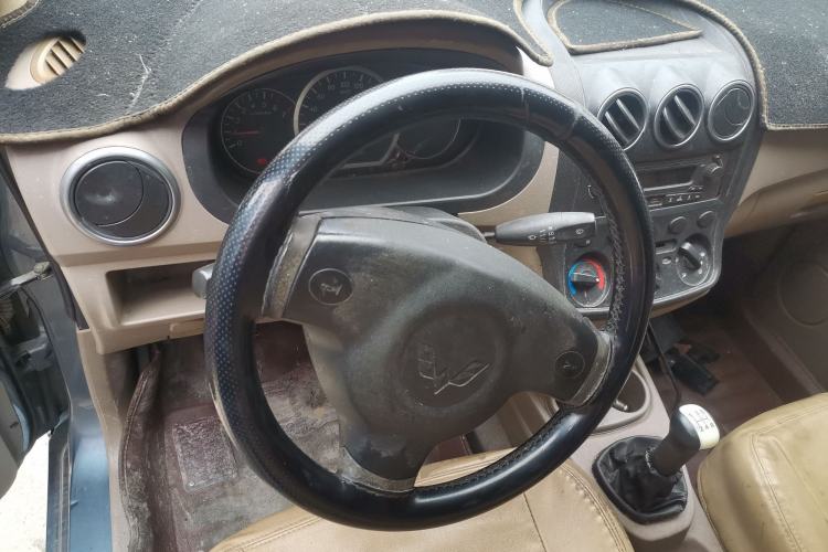 Used Wuling Hongguang 2013 1.5L Base Version Steering Wheel