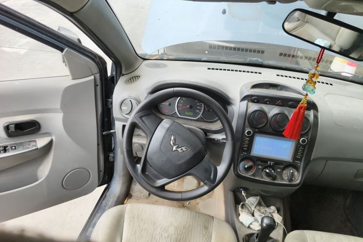 Used Wuling Hongguang 2013 1.5L Base Version Steering Wheel
