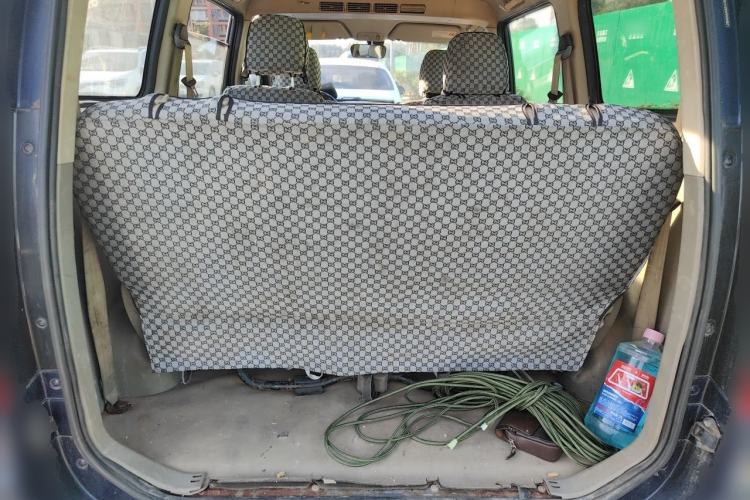 Used Wuling Hongguang 2013 1.5L Standard Version Trunk