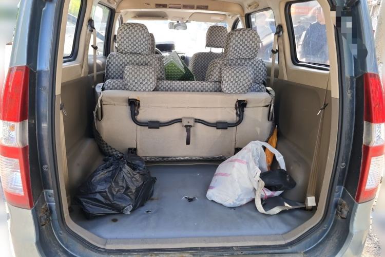 Used Wuling Hongguang 2013 1.5L Standard Version Trunk