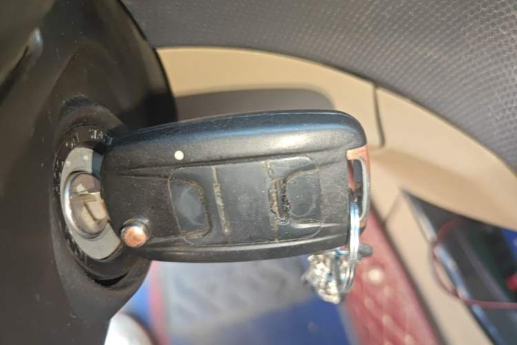 Used Wuling Hongguang 2013 1.5L S Luxury Model Vehicle Key