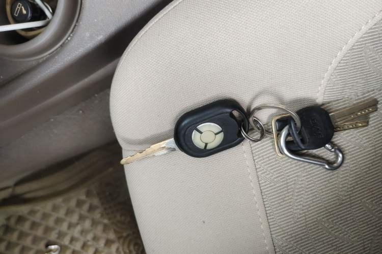 Used Wuling Hongguang 2013 1.5L Comfort Model Vehicle Key