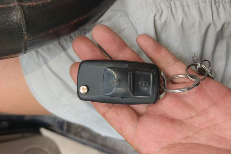 Used Wuling Hongguang 2013 1.5L Comfort Model Vehicle Key