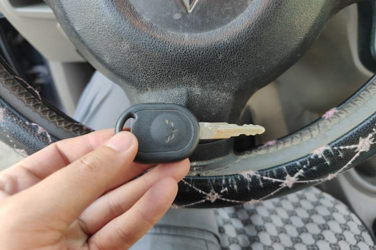Used Wuling Hongguang 2013 1.5L Standard Version Vehicle Key