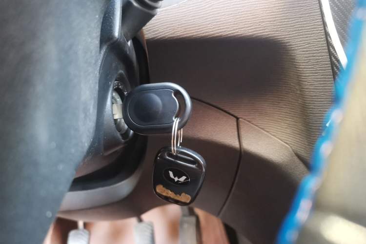 Used Wuling Hongguang 2013 1.5L Standard Version Vehicle Key