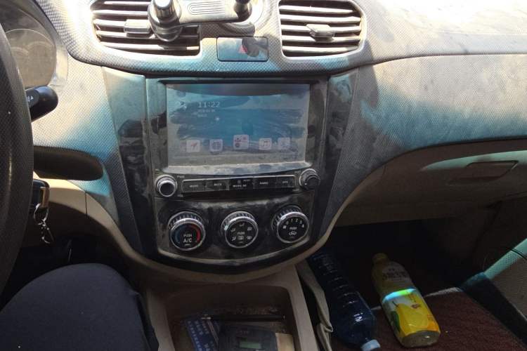 Used Wuling Hongguang 2013 1.5L S Comfort Model Audio And AC Panel