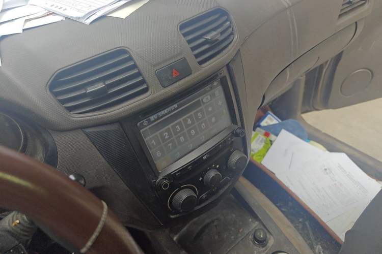 Used Wuling Hongguang 2013 1.5L Base Version Audio And AC Panel