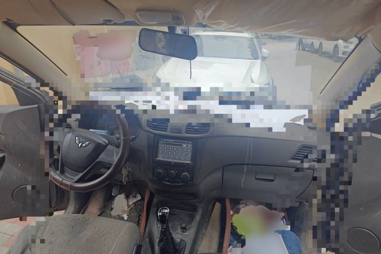 Used Wuling Hongguang 2013 1.5L Base Version Center Console