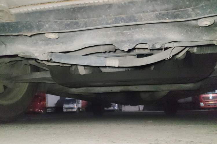 Used Wuling Hongguang 2013 1.5L S Comfort Model Chassis Front