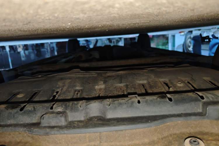 Used Wuling Hongguang 2013 1.5L S Comfort Model Chassis Front
