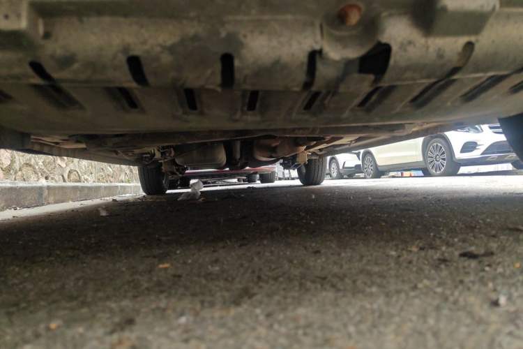 Used Wuling Hongguang 2013 1.5L S Comfort Model Chassis Front