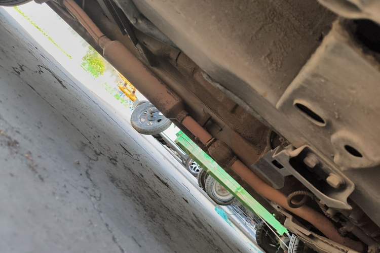 Used Wuling Hongguang 2013 1.5L S Comfort Model Chassis Front Right