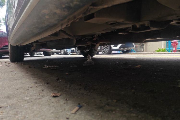 Used Wuling Hongguang 2013 1.5L S Comfort Model Chassis Front Right